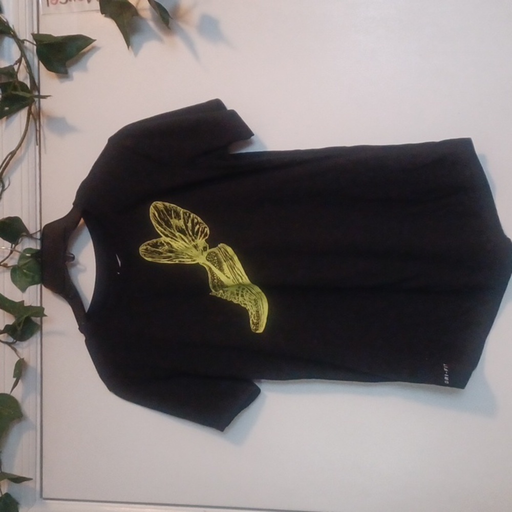 The Nike Tee, Dri-Fit, womens Athletic Cut
